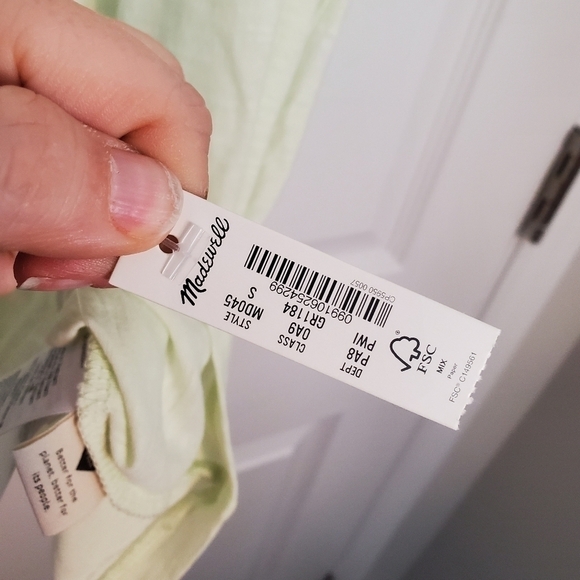 𝅺MADEWELL Organic and Conventional Cotton Neon Green/Yellow Tank - Picture 4 of 10